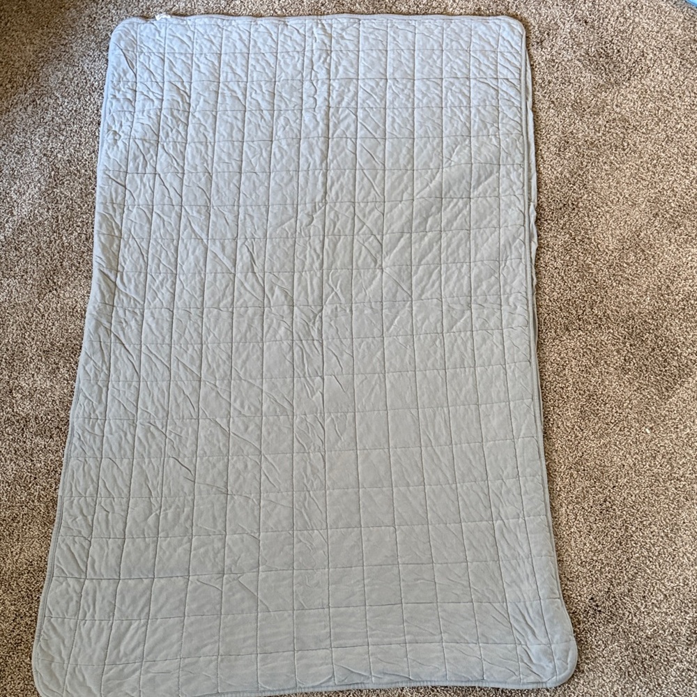 Kyte BABY Fog Blue toddler Blanket - Picture 3 of 5